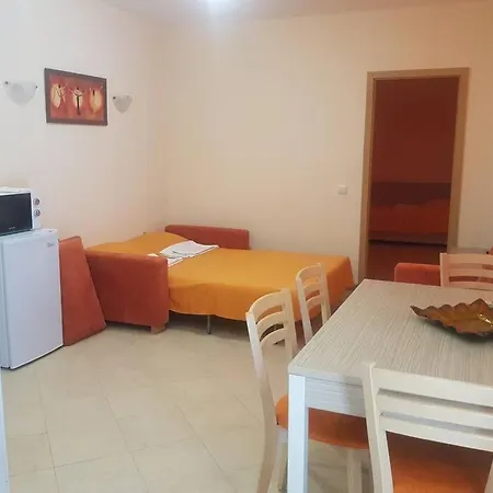 Great With One Bedroom In Royal Sun Apartment *
